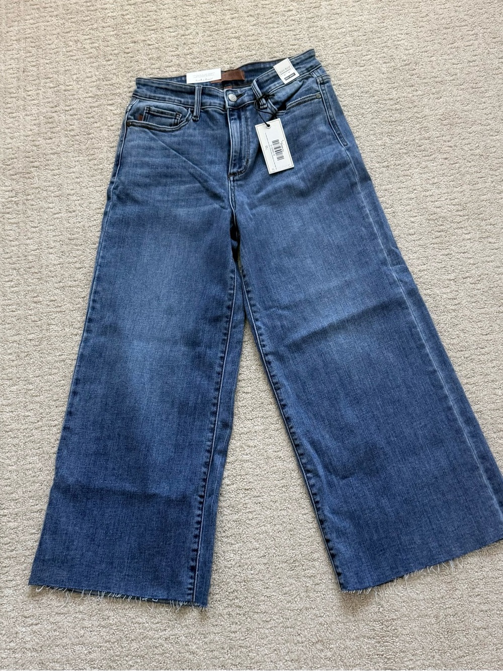 Judy Blue Dark Blue Wide Cropped Jeans